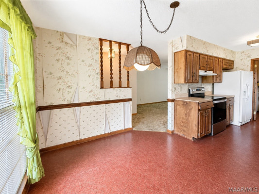 3385 Roxana Road