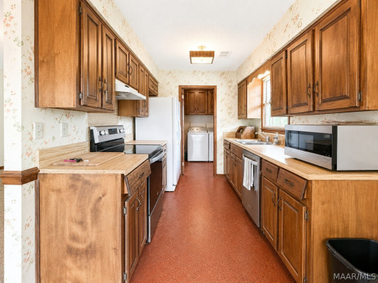 3385 Roxana Road