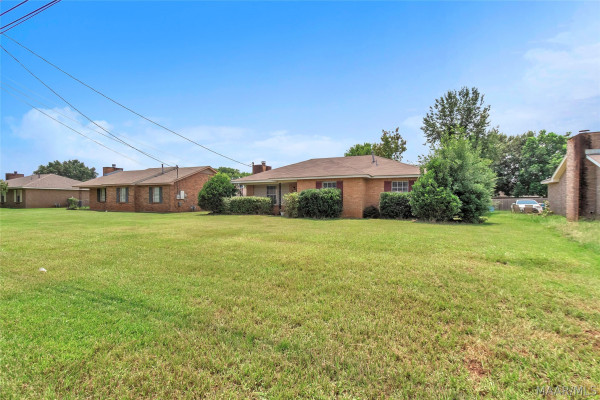 1609 Deatsville Highway