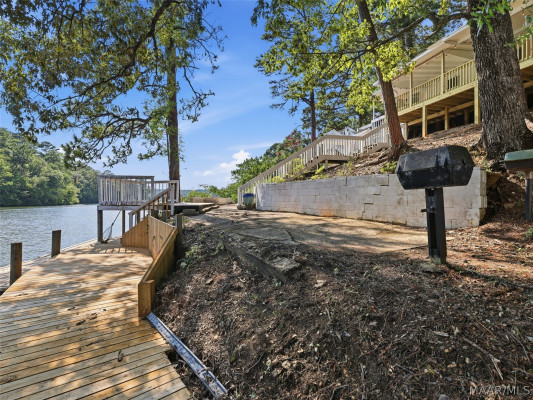 1880 Minnie Knight Road