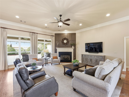 9516 LOCHWORTH Court