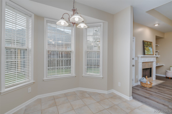 8100 GRAYSON Grove