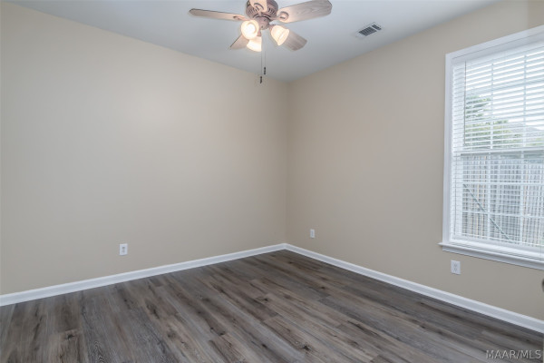 8100 GRAYSON Grove