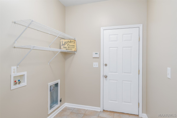 8100 GRAYSON Grove