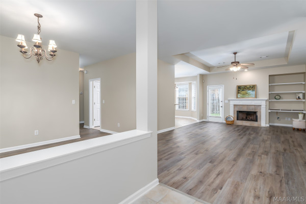 8100 GRAYSON Grove