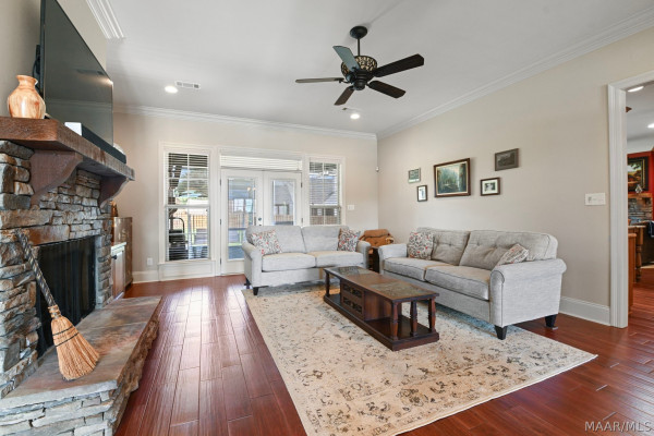 105 Chimney Ridge