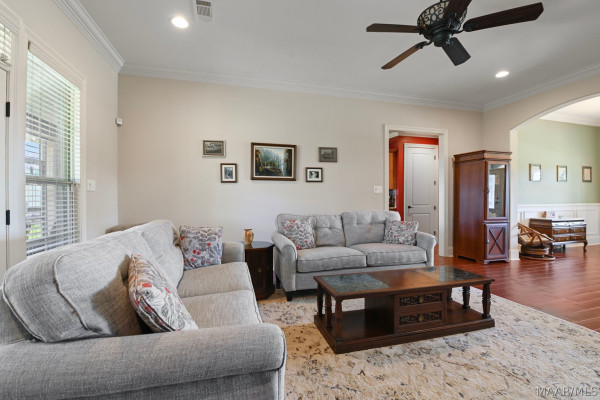 105 Chimney Ridge