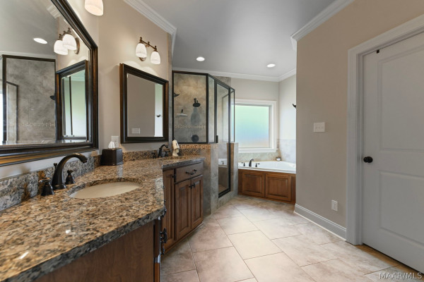 105 Chimney Ridge