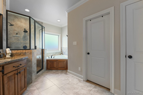 105 Chimney Ridge