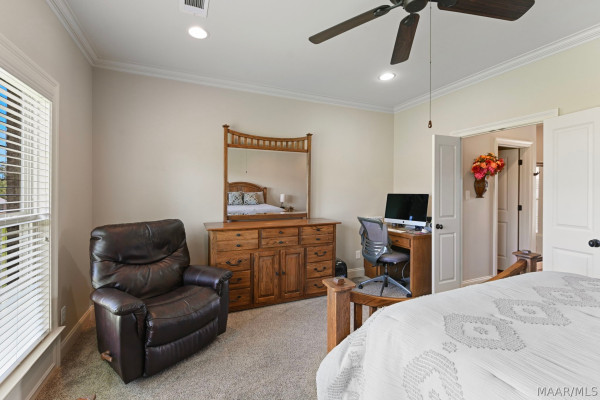 105 Chimney Ridge