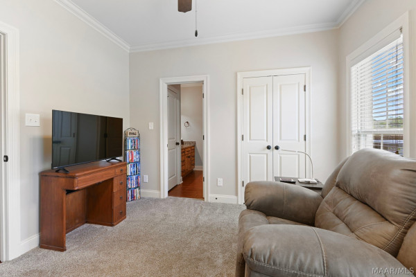 105 Chimney Ridge