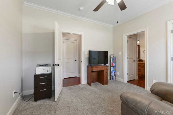 105 Chimney Ridge