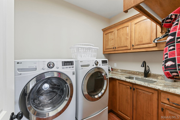 105 Chimney Ridge