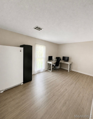1231 Pama Court