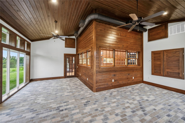 3695 Georgia Road