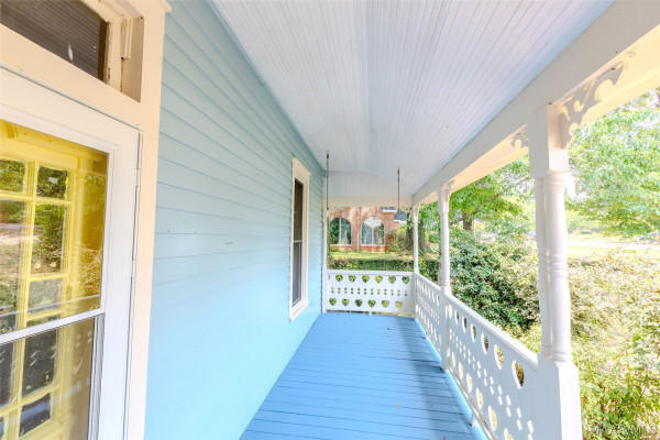 106 Jordan Avenue
