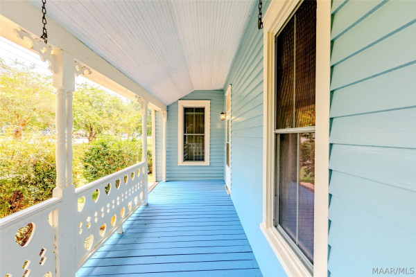 106 Jordan Avenue