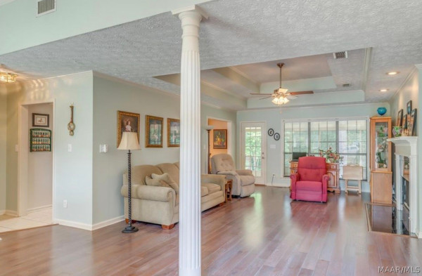 922 Silver Creek Circle