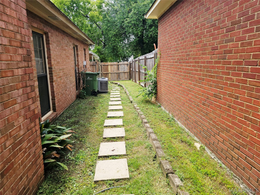 1816 YOUNG FARM Road