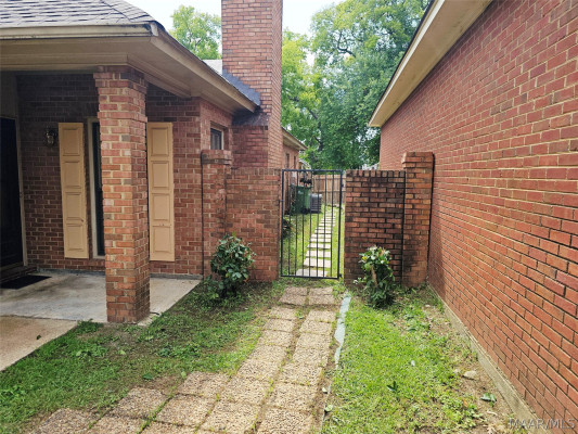 1816 YOUNG FARM Road