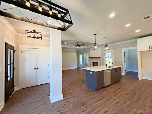 7 Shawnee Drive
