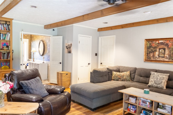 2933 Fernway Drive