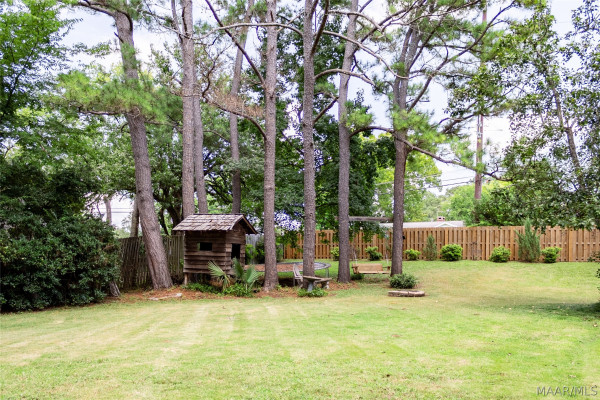 2933 Fernway Drive