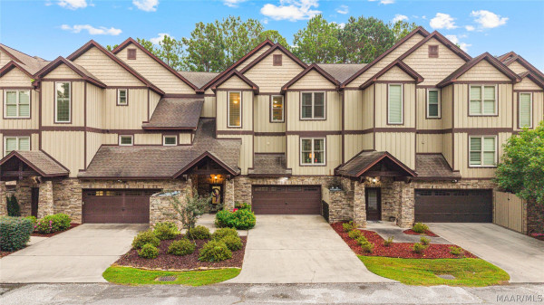 19 White Water Way