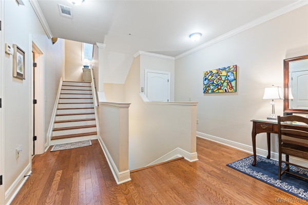 19 White Water Way