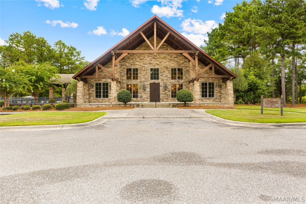 19 White Water Way