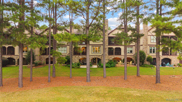 19 White Water Way