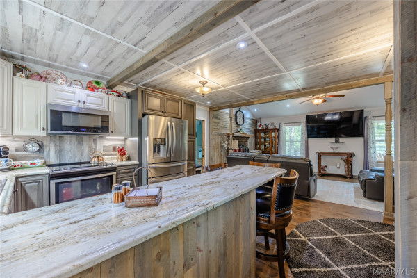 168 County Road 303 .