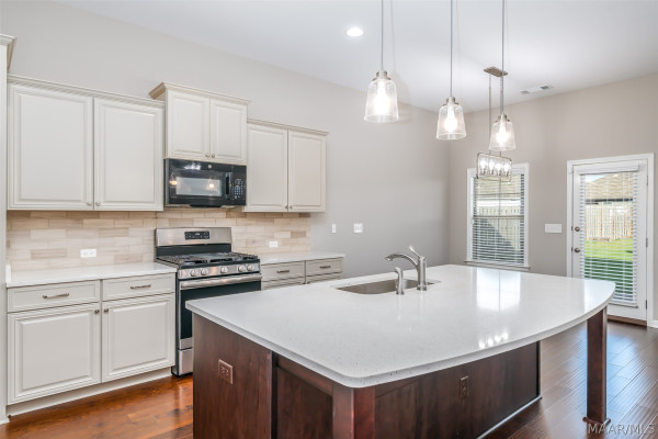 9313 CRESCENT LODGE Circle