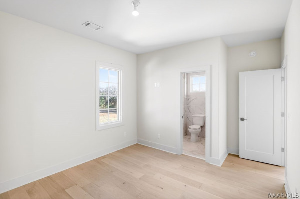 4559 Bloomsbury Street