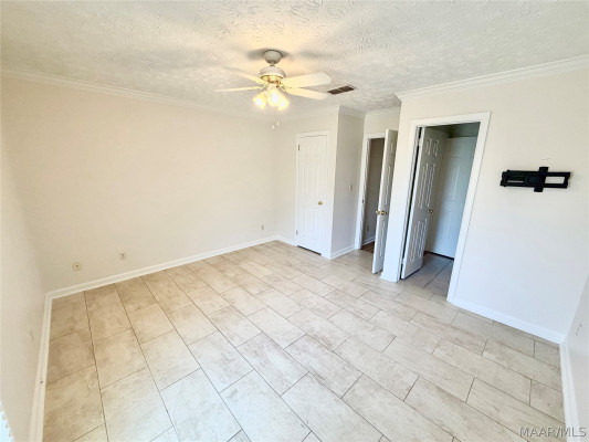 6513 GLOUCESTER Mews