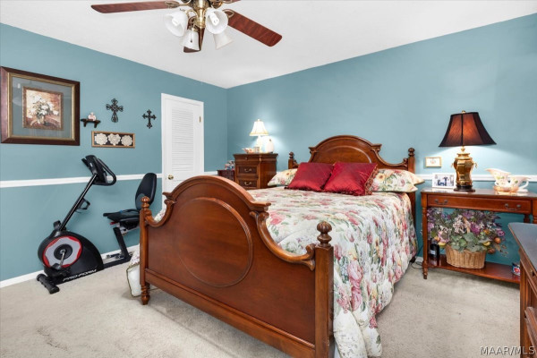 6725 Pineleaf Drive