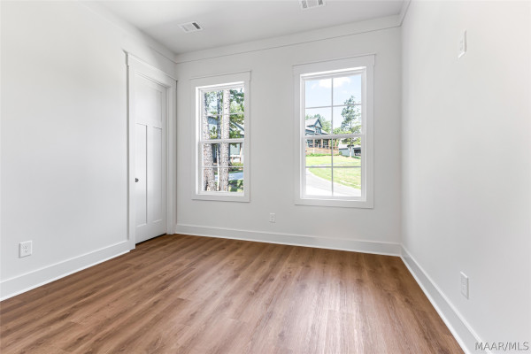 384 Whisper Trace