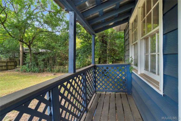 611 N Panama Street