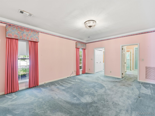 3152 Rolling Road Circle