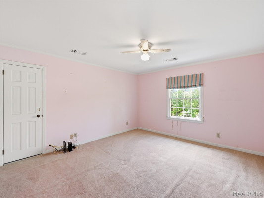 3152 Rolling Road Circle