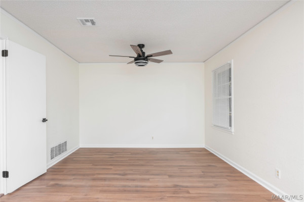 414 Daphne Lane