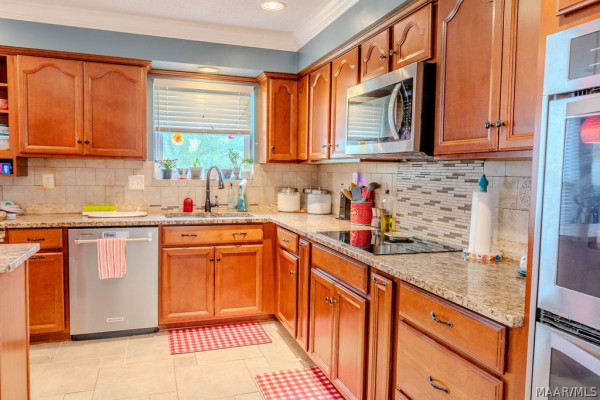 217 Ridgewood Road