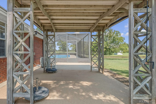 5800 Trotman Road