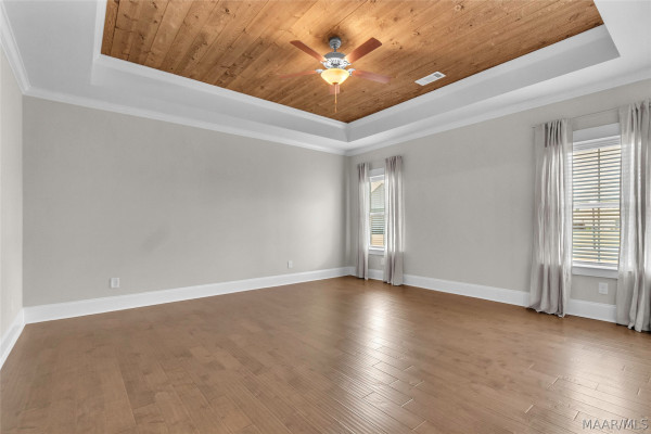 26 Midland Drive