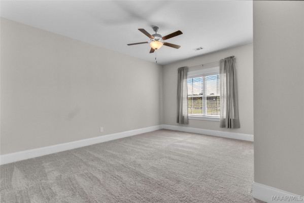 26 Midland Drive