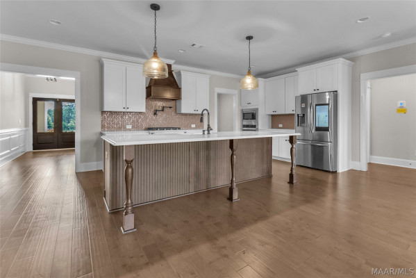 26 Midland Drive