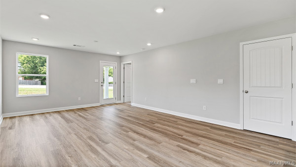 3103 Leo Lane