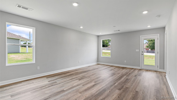 3103 Leo Lane