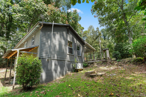 32 Lake Shore Drive