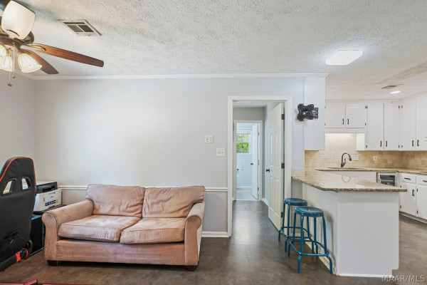 218 DEER Trace